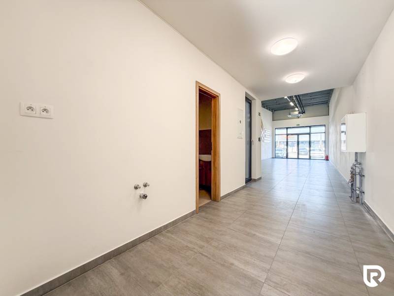 Na prenájom obchodný priestor + sklad, 120m2, FIRMBOX, Trenčín - Obnóbený vnútorón vyýleéé vyóóóóóóá vyóó vyýéé vo vyáóó vyóó vyéáá vo vyóéó vyééá vyó vyó vyó vy vyó vyý vy vyó vy vy vy vyé vy vy vyó vy vyó vy vyódetói vy vy vyó vy vy vy vy vyó vyý vy vy vy vy vy vy vy vy vy vy vy vy vy vy vy vy vy vy vy vy vy vy vy vy vy vy vy vy vy vy vy vy vy vy vy vy vy vy vy vy vy vy vy vy vy vy vy vy vy vy vy vy vy vy vy vy vy vy vy vy vy vy vy vy vy vy vy vy vy vy vy vy vy vy vy vy vy vy vy vy vy vy vy vy vy vy vy vy vy vy vy vy vy vy vy vy vy vy vy vy vy vy vy vy vy v