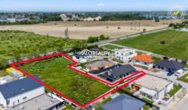 Predaj, pozemok pre rodinné domy  2213 m2 Senec,  Se... - Pozemky - bývanie v Senci s výhľadom na lúky a okolité domy.