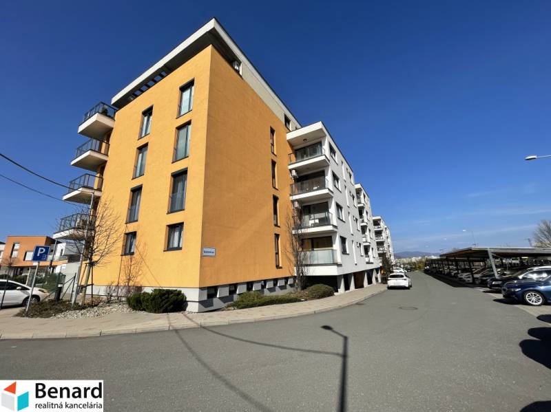 KOŠICE-2 IZBOVÝ BYT,NOVOSTAVBA,KOMPLET ZARIADENÝ,VL.PARK. MIESTO - Bytový dom na ulici Borievkova ponúka 2-izbové byty v Košiciach, mestská časť Vyšné Opátske.