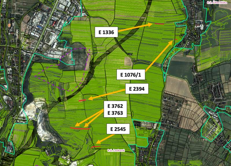 Ludrová – 4.170 m2 ORNÁ PÔDA 1/1  - Letecká mapa poľnohospodárskych a lesných pozemkov pri Ludrovej so zakreslenými parcelami.