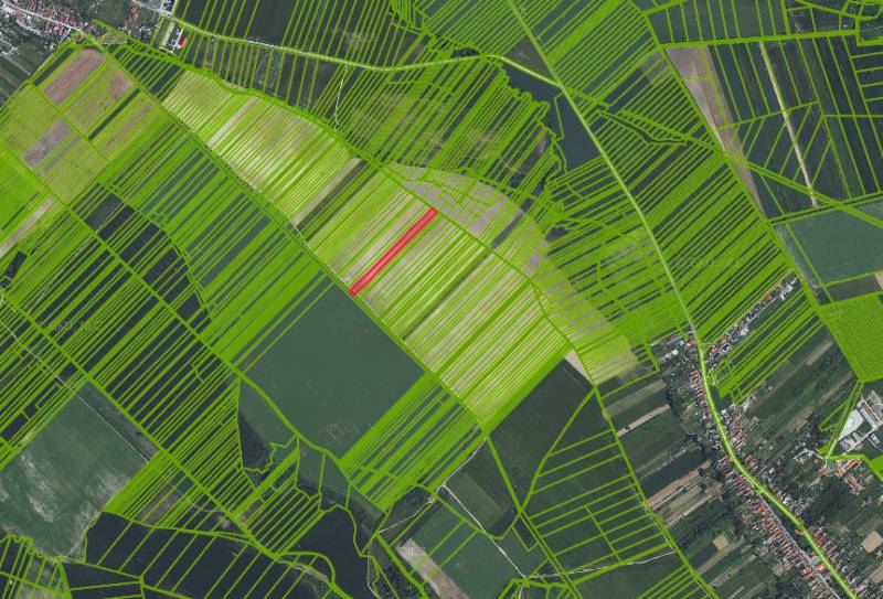 Častá – 966 m2 ORNÁ PÔDA - Predaj - Letecký pohľad na poľnohospodárske a lesné pozemky v Častej s mapovými bodmi.
