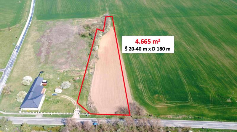 Ondrejovce – 4.665 m2 POZEMOK na rekreačnú chatu na hranici obce - Letecký pohľad na pozemok v Ondrejovciach, Záhrady, s vyznačenou plochou 4,665 m².