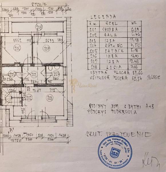 5-izb. dvojpodlažný rodinný dom, Rovinka - Pôdorys podkrovia rodinného domu s miestnosťami a ich rozmermi, označený pečiatkou a podpisom.