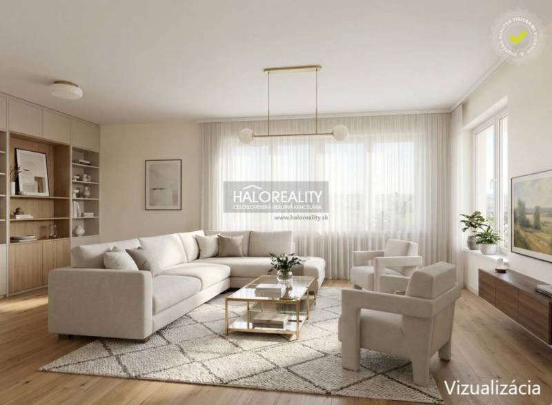 Predaj, rodinný dom Oslany - EXKLUZÍVNE HALO REALITY - Obývačka v rodinnom dome s pohodlnou sedačkou, kobercom a podlahou s dreveným dekorom.