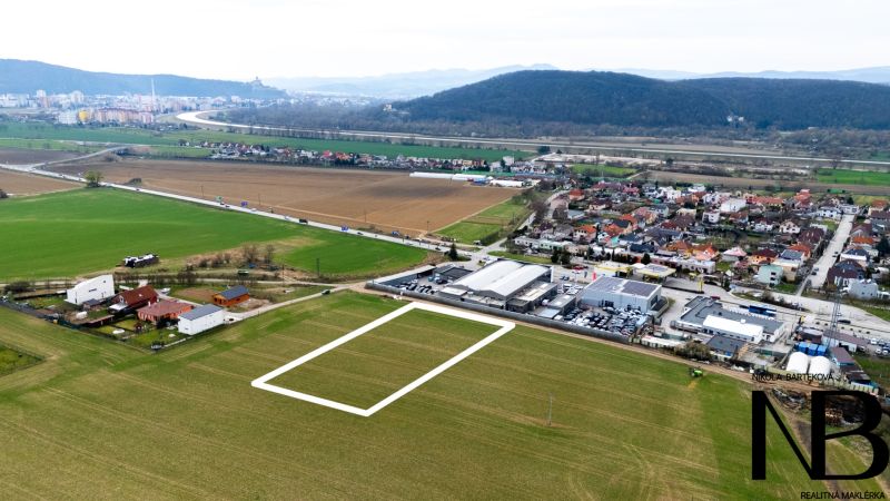 Na predaj investičný pozemok v Trenčíne – Opatová, 4 645 m²