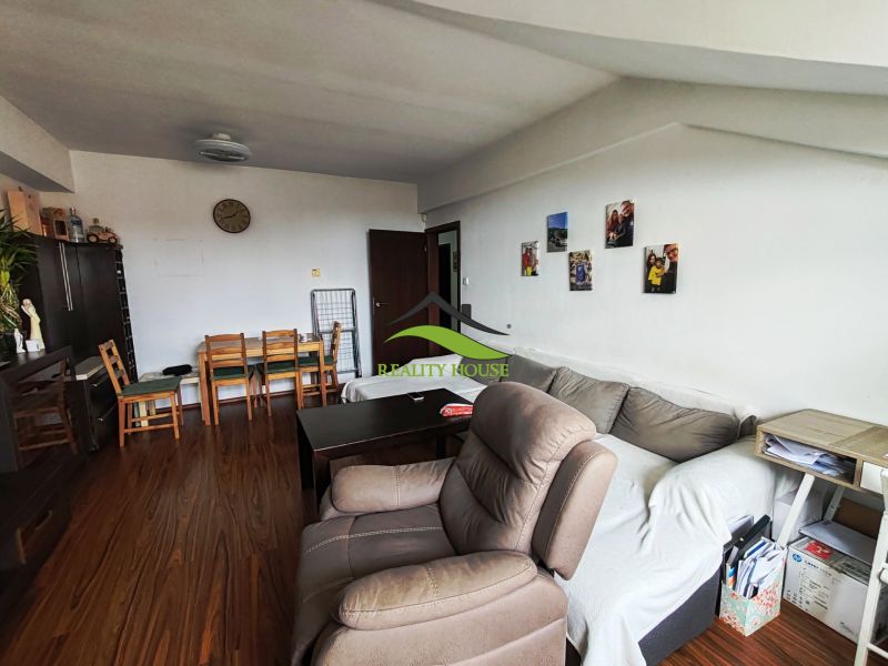 LUXUSNÝ 3izbový byt S BALKÓNOM - Centrum