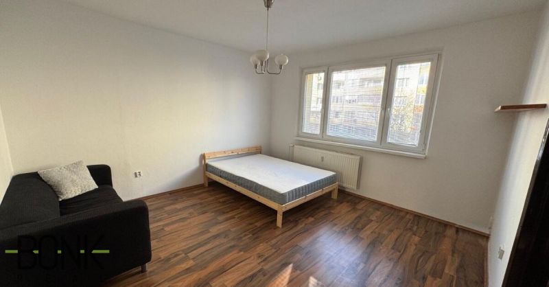 Predaj útulný 1 izbový byt s loggiou, Jána Stanislava, Bratislava.