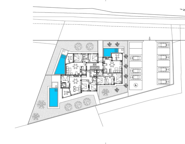 CHORVÁTSKO  - Apartmány v krásnej dedinke TRIBUNJ - Pôdorys znázorňuje rozloženie 3-izbových bytov s bazénmi a parkovaním v Tribunji.