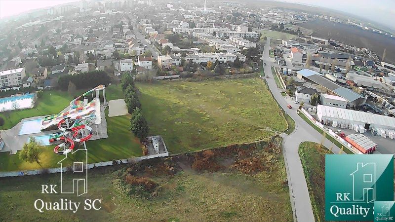 SENEC - NA PREDAJ stavebný pozemok pre šport a rekreáciu aj pre develo - Letecký pohľad na pozemky - bývanie v lokalite Senec, ulica Slnečné jazerá SEVER.