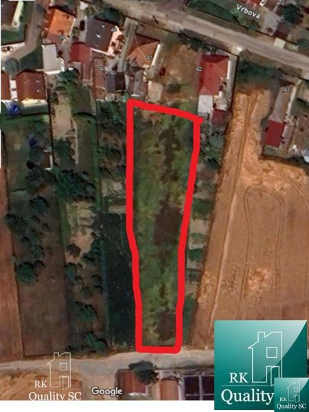 NA PREDAJ – JELKA okr. GALANTA - stavebný pozemok v dobrej lokalite v  - Letecký pohľad na pozemok na Jelke - Vrbovej v Galante určený na bývanie.