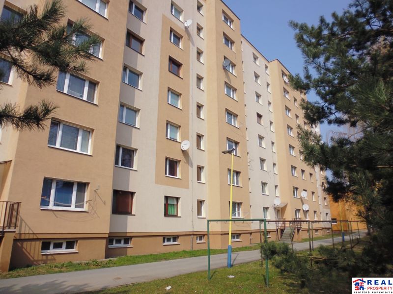 A.G.SVOBODU: Prenájom - 2-izb. ZARIADENÝ byt, 57 m2, 6.p.- REZERVOVANÝ - Bytový dom na ulici G.Svobodu v Prešove, obklopený zeleňou a chodníkom.