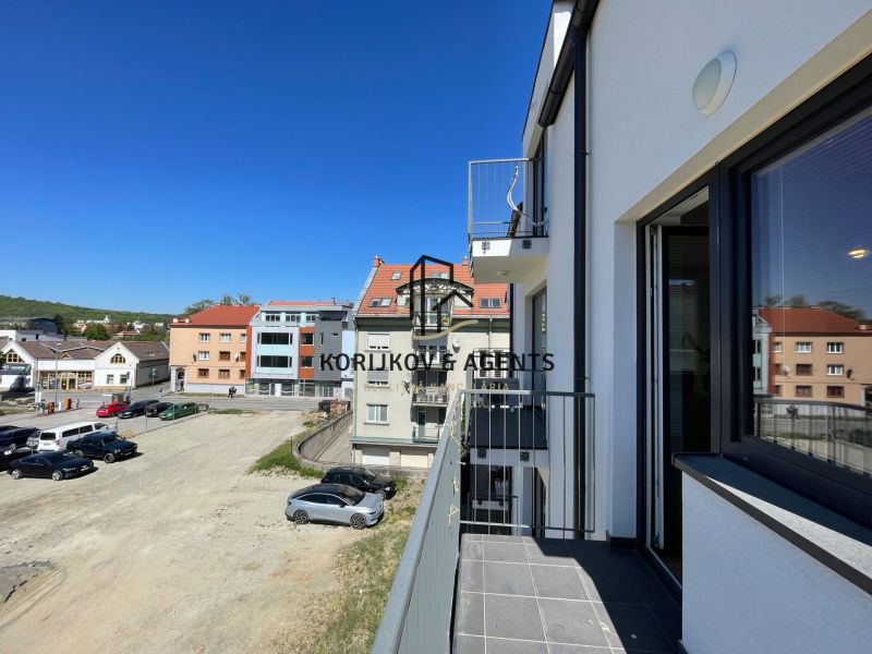 PRENÁJOM, 1,5 izbový byt v novostavbe na Jarkovej, Prešov - Výhľad z balkóna 2-izbového bytu na Jarkovej ulici v Prešove.