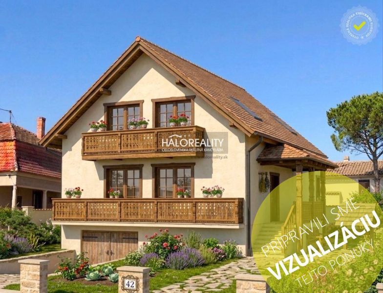 Predaj, rodinný dom Radvaň nad Dunajom, s platným st... - Rodinný dom v Radvani nad Dunajom s drevenými prvkami a záhradou v kvitnúcich farbách.