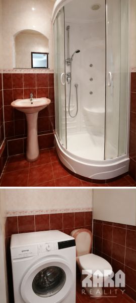 Ťahanovce - 4 izbový byt,  82 m2 + loggia. Krásny výhľad na mesto - Kúpeľňa so sprchovacím kútom, umývadlom, toaletou a práčkou v 4-izbovom byte.