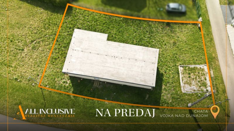 Na predaj rekreačný dom pri jazere, Vojka nad Dunajom - Chata vo Vojke nad Dunajom na predaj, s priestranným pozemkom a tichou lokalitou.