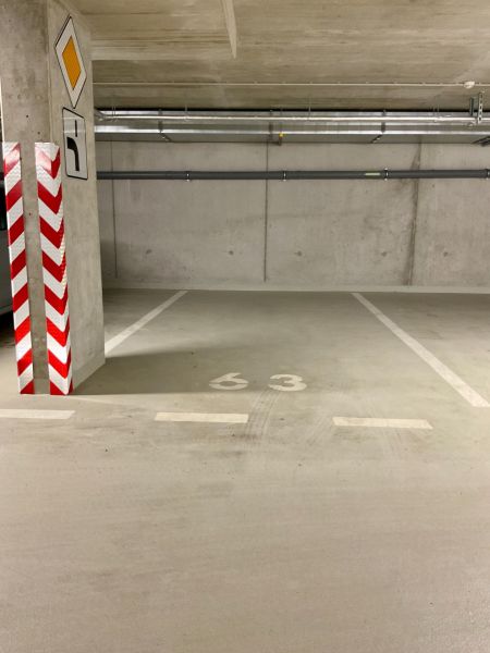 I Predaj Výnimočný  1-izb apartmán v projekte Metropolis - Parkovacie miesto v podzemnej garáži Bratislava - Staré Mesto s označením čísla 63.