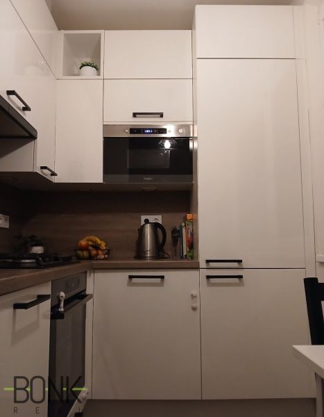 Predaj kompletne prerobený 1 izbový byt, Nejedlého ulica, Dúbravka.