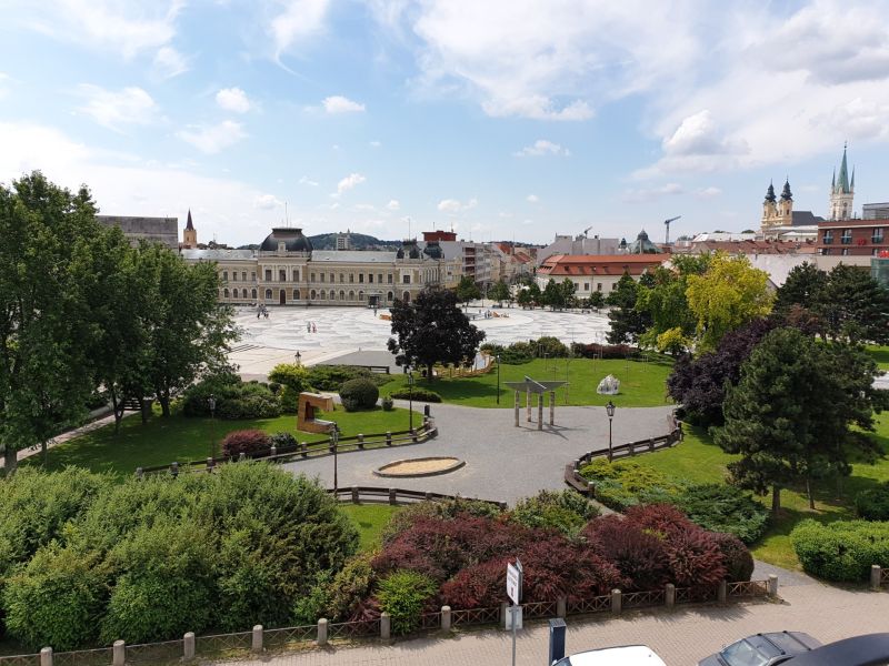 PRENÁJOM - exkluzívny byt v centre mesta - Nitra