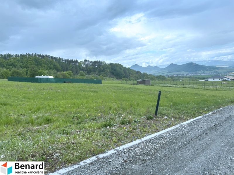 POZEMOK NA PREDAJ, 595m2, OKRUŽNÁ, OKR.PREŠOV
