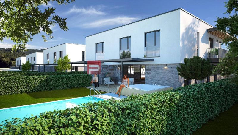 4-izbový mezonet so záhradou v projekte PRI KAPLNKE – Dubová - Dvojpodlažné domy, bazén, upravená záhrada, letná terasa, moderná architektúra.