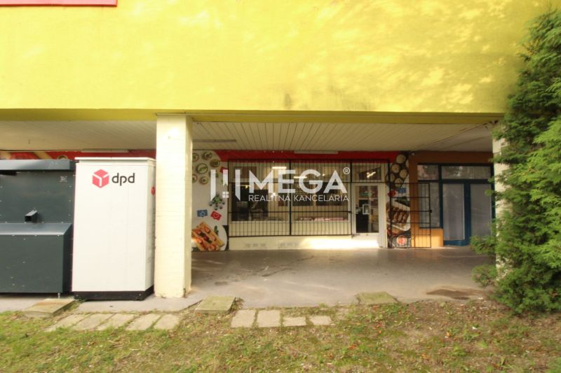 NA PRENÁJOM: Komerčný priestor v OC Latorica – Košice - Obchodné priestory na Buzuluckej ulici v Košiciach III s exteriérovým priestorom a doručovacím boxom.