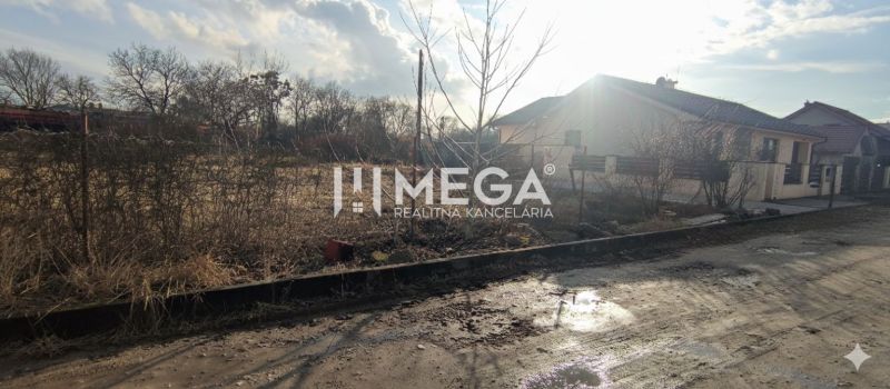 NA PREDAJ: Exkluzívny stavebný pozemok v Košiciach – Barca 957 m² - Pozemky - bývanie v Košiciach IV so zástavbou a prírodným okolím.
