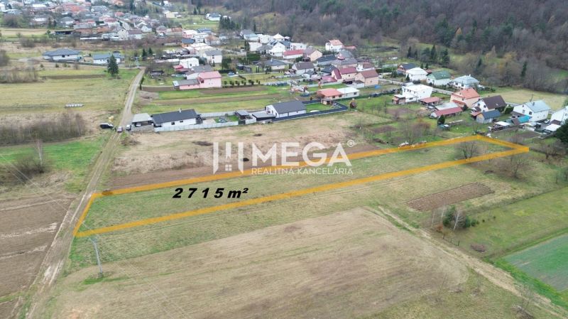 NOVÁ CENA! STAVEBNÝ POZEMOK V POKOJNEJ LOKALITE ZEMPLÍN.HÁMRE - Pozemok - bývanie s výmerou 2715 m², dostupnosť v Zemplínskych Hámroch, okolitá príroda.