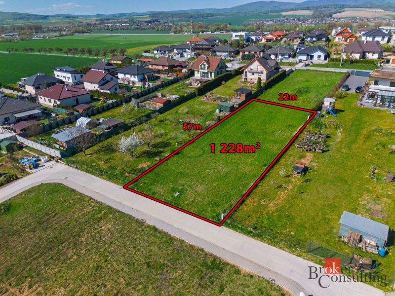NA PREDAJ / Stavebný pozemok s inžinierskými sieťami / Šarišské Bohdan
