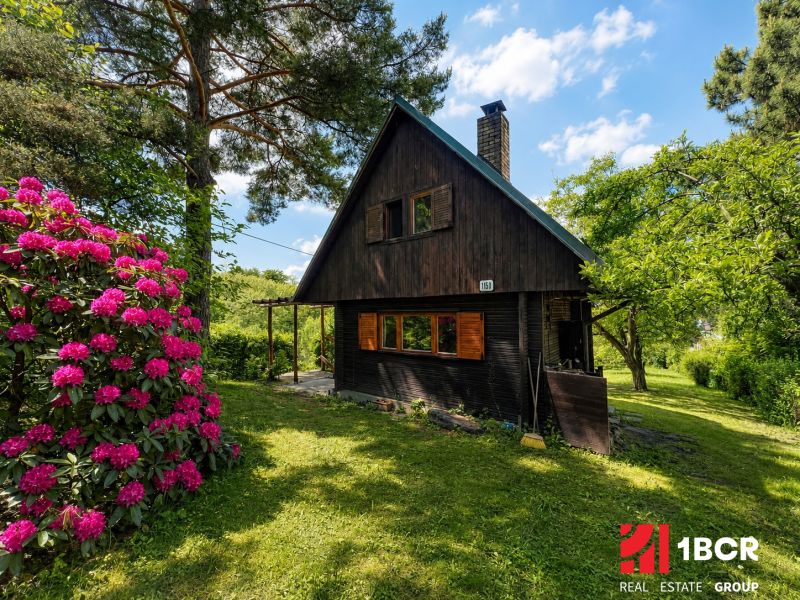 1.BCR | POZEMOK 1061 M² S CHATOU V MARIANKE – IDEÁLNE MIESTO NA ODDYCH