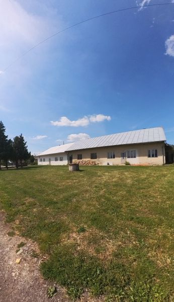 Dostupné bývanie pre mladé rodiny: Trojizbový holobyt s pozemkom