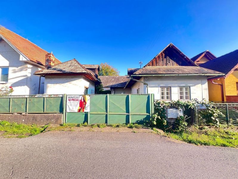 Na predaj vidiecky rodinný dom - Žarnovica/Brehy D045ZL - Rodinný dom na predaj v Brehoch, Nová Baňa, okres Žarnovica, Banskobystrický kraj.