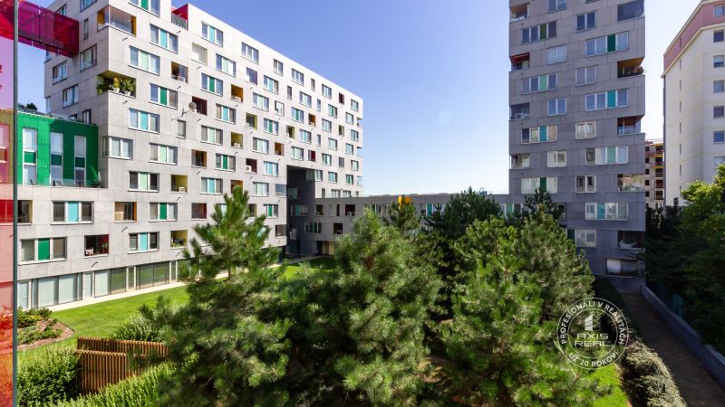LUXUSNÝ 3-izb.byt, NOVOSTAVBA OCTOPUS, Mraziarenská ul. - Bytový komplex na Mraziarenskej v Bratislave-Ružinove s výhľadom na zeleň.