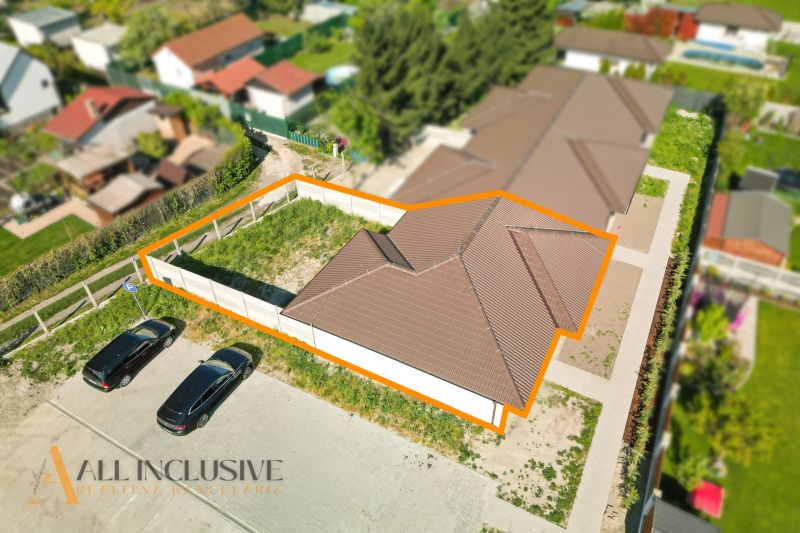 Na predaj 3-izb. rod. dom – časť dvojdomu, Dun. Streda - Rodinný dom v Dunajskej Strede na Ovocnom sade s priľahlým pozemkom a parkoviskom.