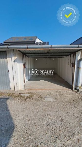 Predaj, garáž 18m2 Senec, Kysucká ul. - EXKLUZÍVNE H... - Garáže v Senci s plechovou bránou a štrkovým prístupom.