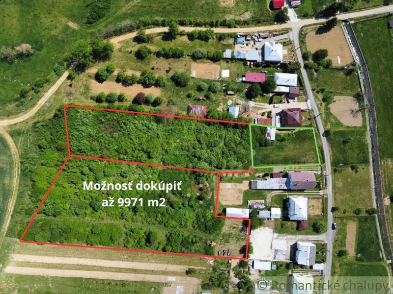 Slnečný stavebný pozemok 1 186 m² - Karná | možnosť dokúpiť 1 ha - Letecký pohľad na pozemky - bývanie v Karnej s možnosťou odkúpenia väčšej plochy.