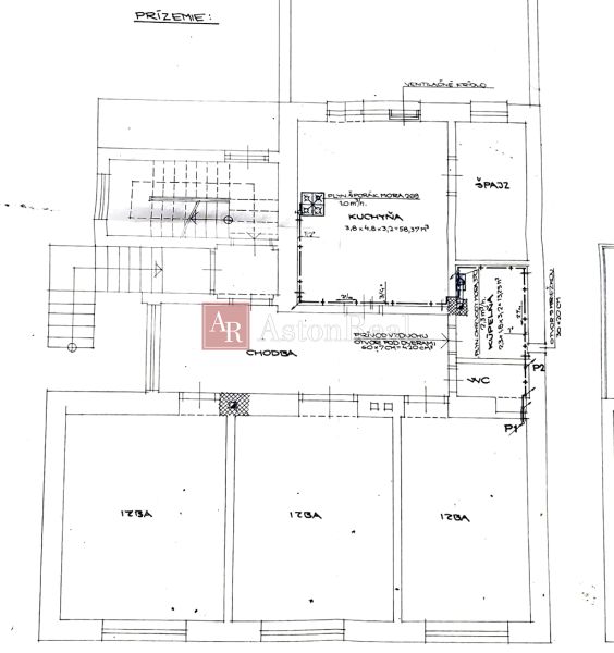 RODINNÝ DOM, pozemok 520m2, centrum BANSKEJ BYSTRICE, cena v RK - Pôdorys rodinného domu s miestnosťami na prízemí: kuchyňa, špajza, izby, chodba, WC.