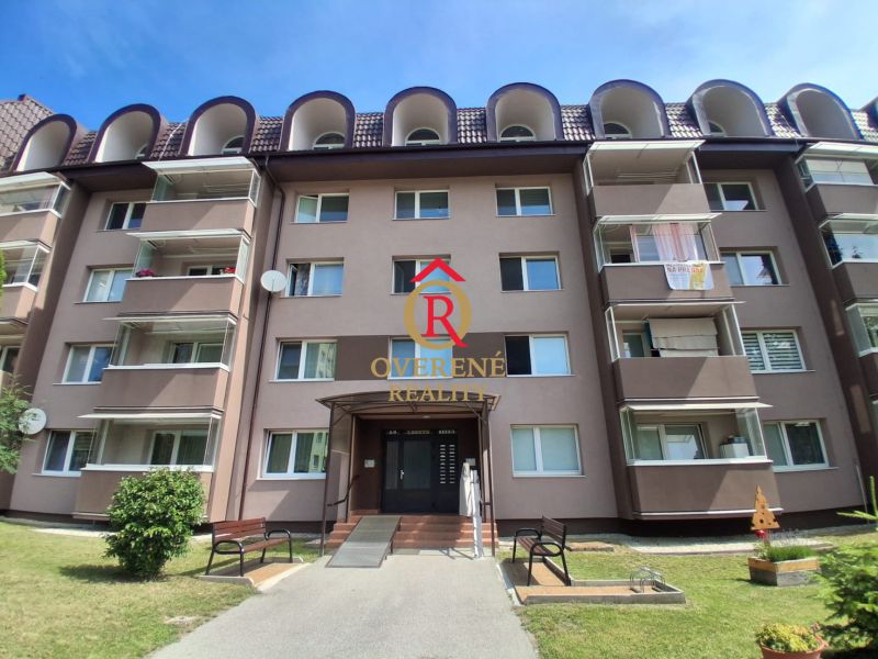 Exkluzívne na predaj zrekonštruovaný 3-izbový byt - Revúca 3B007LS