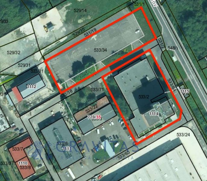 FORVIN TOWER - Predaj administratívnej budovy, Veľký Krtíš - Mapa s červenými hranicami, na ulici Liaz, zvýrazňujúca zvláštne nehnuteľnosti pre predaj.