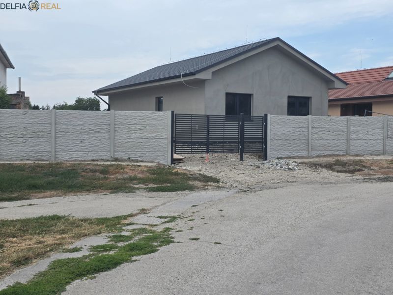 3/4i Novostavba vo výstavbe pozemok 583m² Dolné Saliby