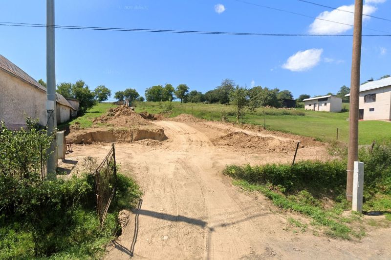 Na predaj stavebný pozemok o rozlohe - 2050 m² v obci Karná cca.15min. - Stavebný pozemok na bývanie v Karnej, pripravený na výstavbu, s okolím prírody.