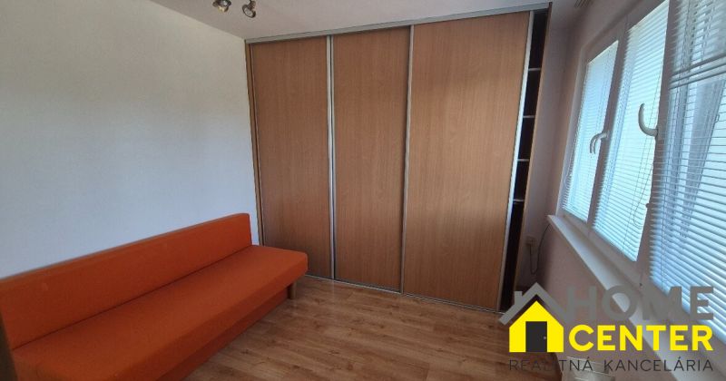 PREDAJ : 1 IZBOVÝ BYT NA KOŠICKEJ ULICI, KOMÁRNO