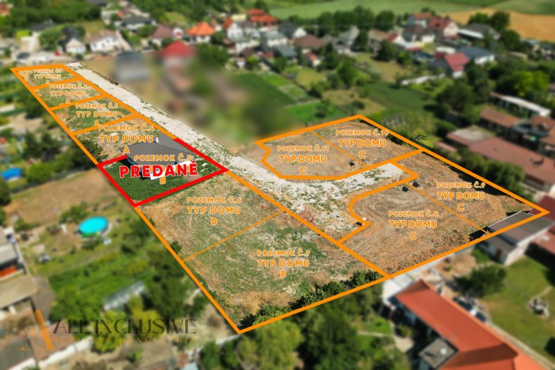 Projekt ČEREŠŇOVÁ ALEJ – 10 rod. domov/pozemk., Jelka - Letecký pohľad na predané a voľné pozemky pre rodinné domy v Jelke.