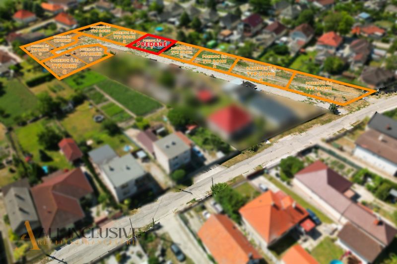 Projekt ČEREŠŇOVÁ ALEJ – 10 rod. domov/pozemk., Jelka - Letecký pohľad na pozemky v Jelke určené pre rodinné domy v zástavbe.