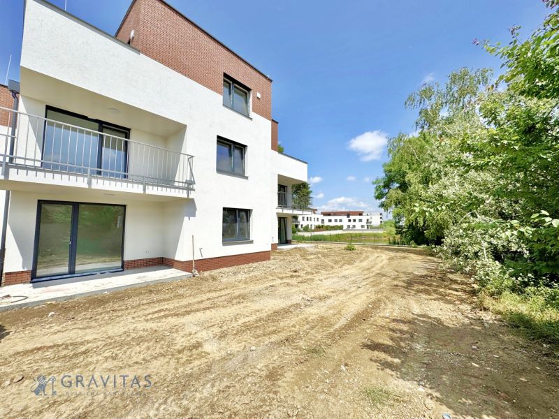 POSLEDNÝ VOĽNÝ BYT! Na predaj 3-izb.byt, Nová Tehelňa-Senec - Novostavba s balkónmi na ulici Vtáčia v Senci, priestor pre 3-izbový byt.
