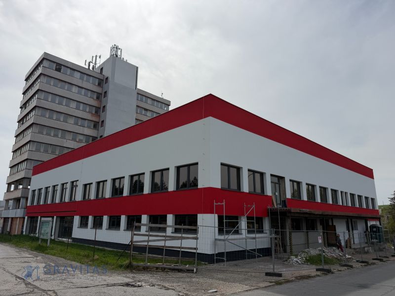 FORVIN TOWER - Prenájom obchodných priestorov - Budova na Liaz ulici vo Veľkom Krtíši medzi zvláštnymi nehnuteľnosťami.