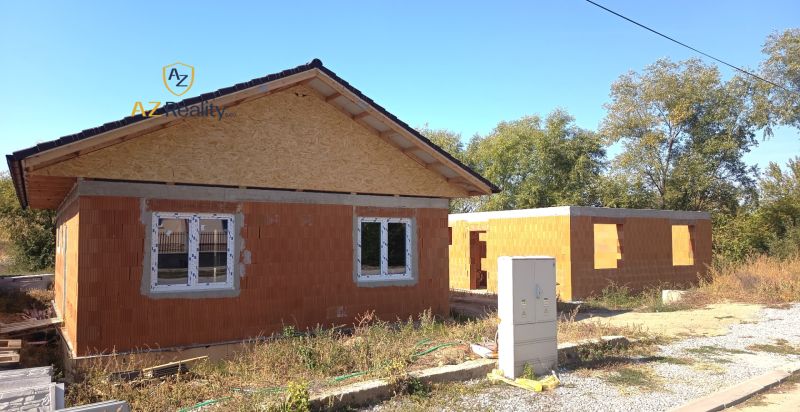 Na predaj 2 novostavby vo výstavbe v obci Čechy