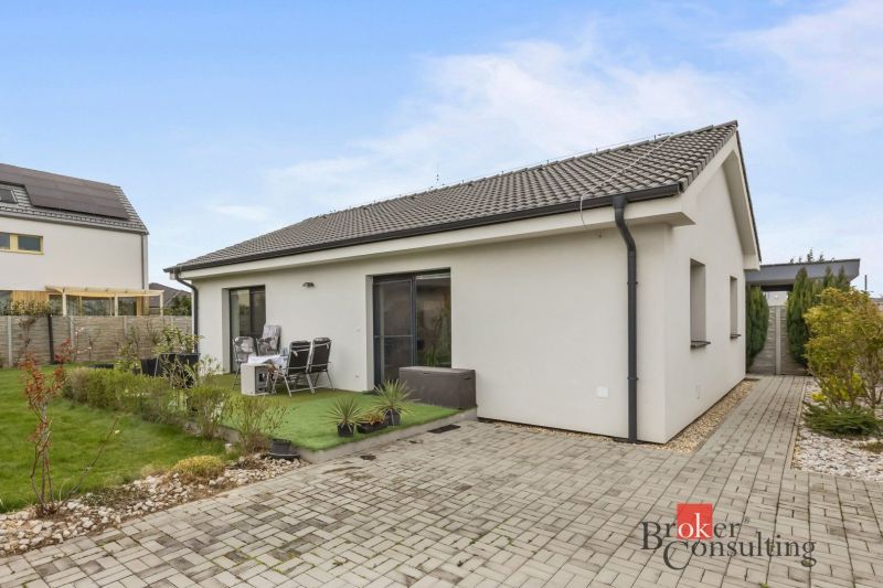 Samostatný 4-izbový RD (2020), pozemok 466 m2 – Achátová , Podunajské