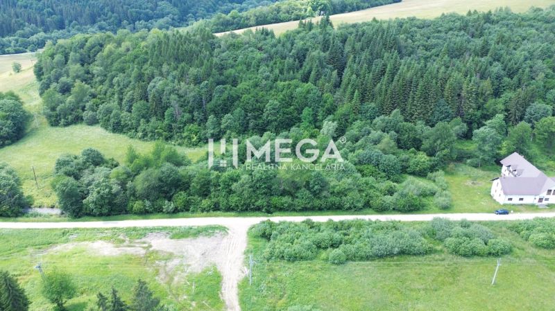 Investičný stavebný pozemok v oblasti Danová - 2 200m2 - Lúky a lesy pri ulici Danová, Medzilaborce, ideálne pre pozemky - bývanie.