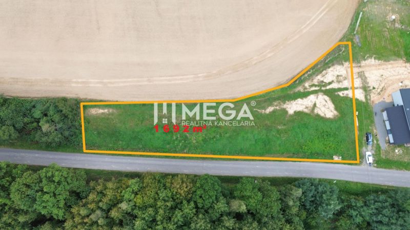 NA PREDAJ INVESTIČNÝ POZEMOK S PANORAMATICKÝM VÝHĽADOM SNINA - Pozemok o rozlohe 1692 m² na bývanie v Snine, Hámorská.