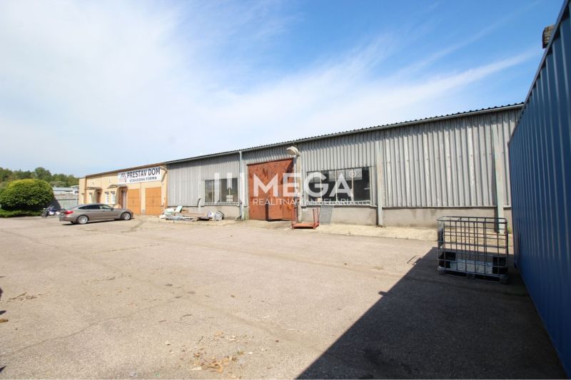 FLEXIBILNÝ PRENÁJOM HALY V HUMENNOM – od 600€ až 300 m² - Exteriér skladu a haly na Fidlikovej ulici v Humennom.